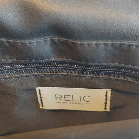 Relic by Fossil EUC - Picture 2 of 8